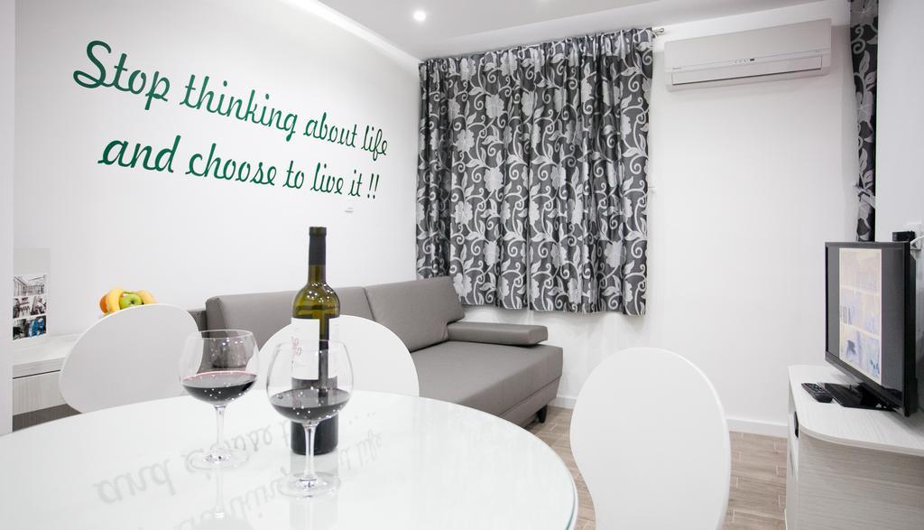 Apartment 4 You In سبليت الغرفة الصورة